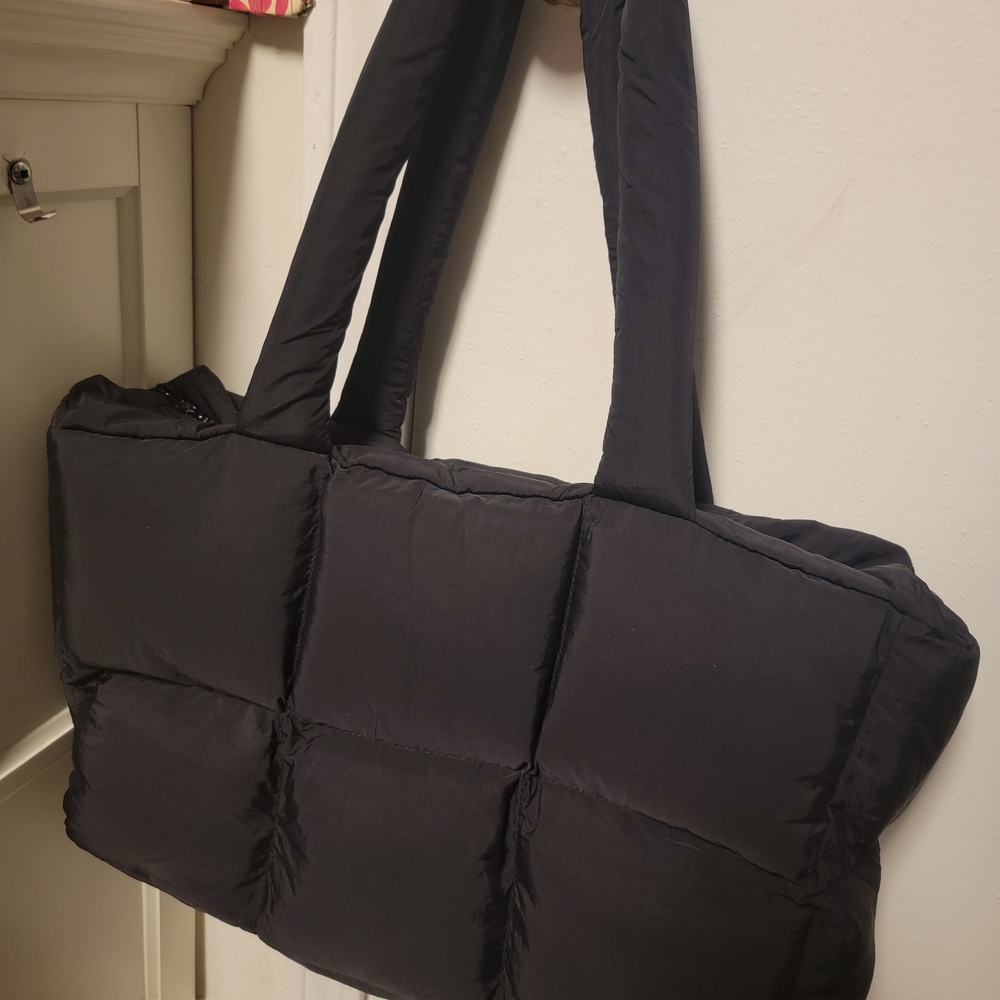 Women Padded Handbag Shoulder Bag  Cloud Tote Bag Trendy Commuting Bags Black